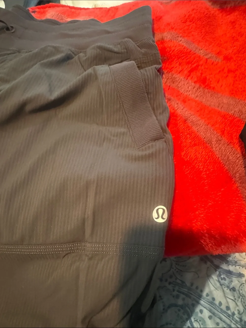 lululemon athletica comfortable black